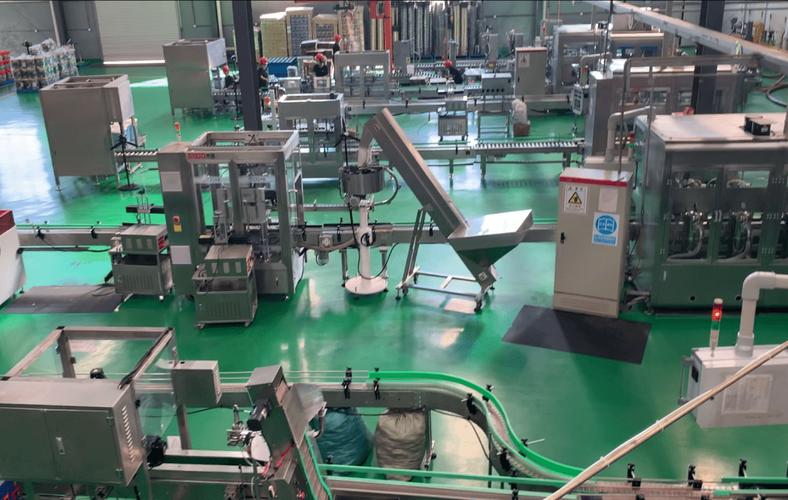 智能制造新标杆 10万吨DCS全自动润滑油调和罐装设备